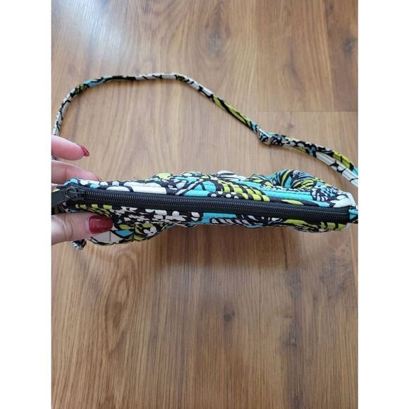 Vera Bradley Purse - Picture 3 of 7